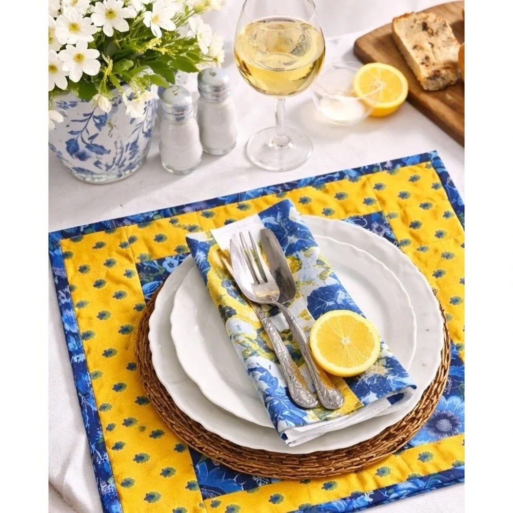 4 Placemats Reversible Country French/ Farmhouse Cotton  Gold/Blue‎ 17 x13